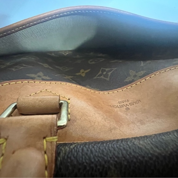Authentic Louis Vuitton Deauville Brown Monogram Hand Bag w/COA! - Picture 10 of 14